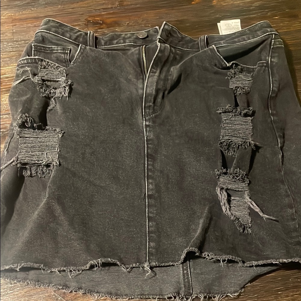 Hollister Black High-Rise Skirt